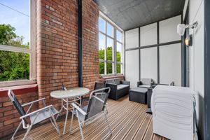 Photo 22- click for photo gallery